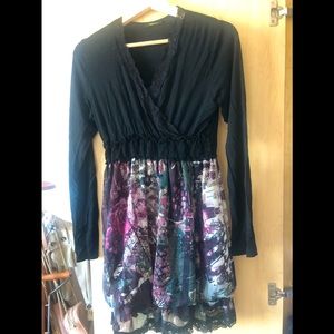 Nice dress purple and back combo colors nice look